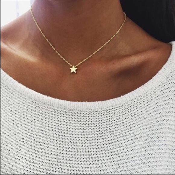 Tiny ⭐️ Star Necklace - Picture 2 of 5